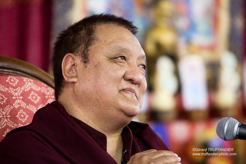 Karmapa réfléchit à la commémoration du parinirvana de Shamar Rinpoché et du bouddha Shakyamuni